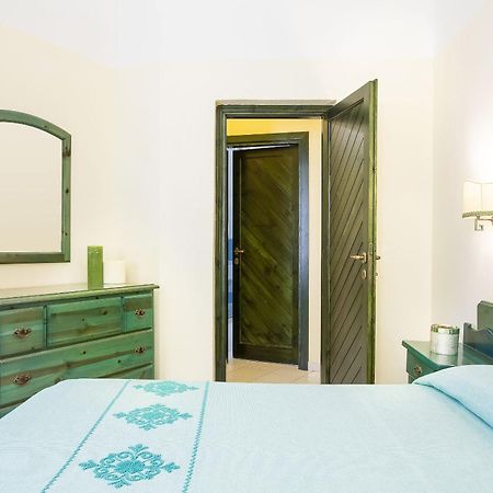Alba Dorata Resort Cala Liberotto Bagian luar foto