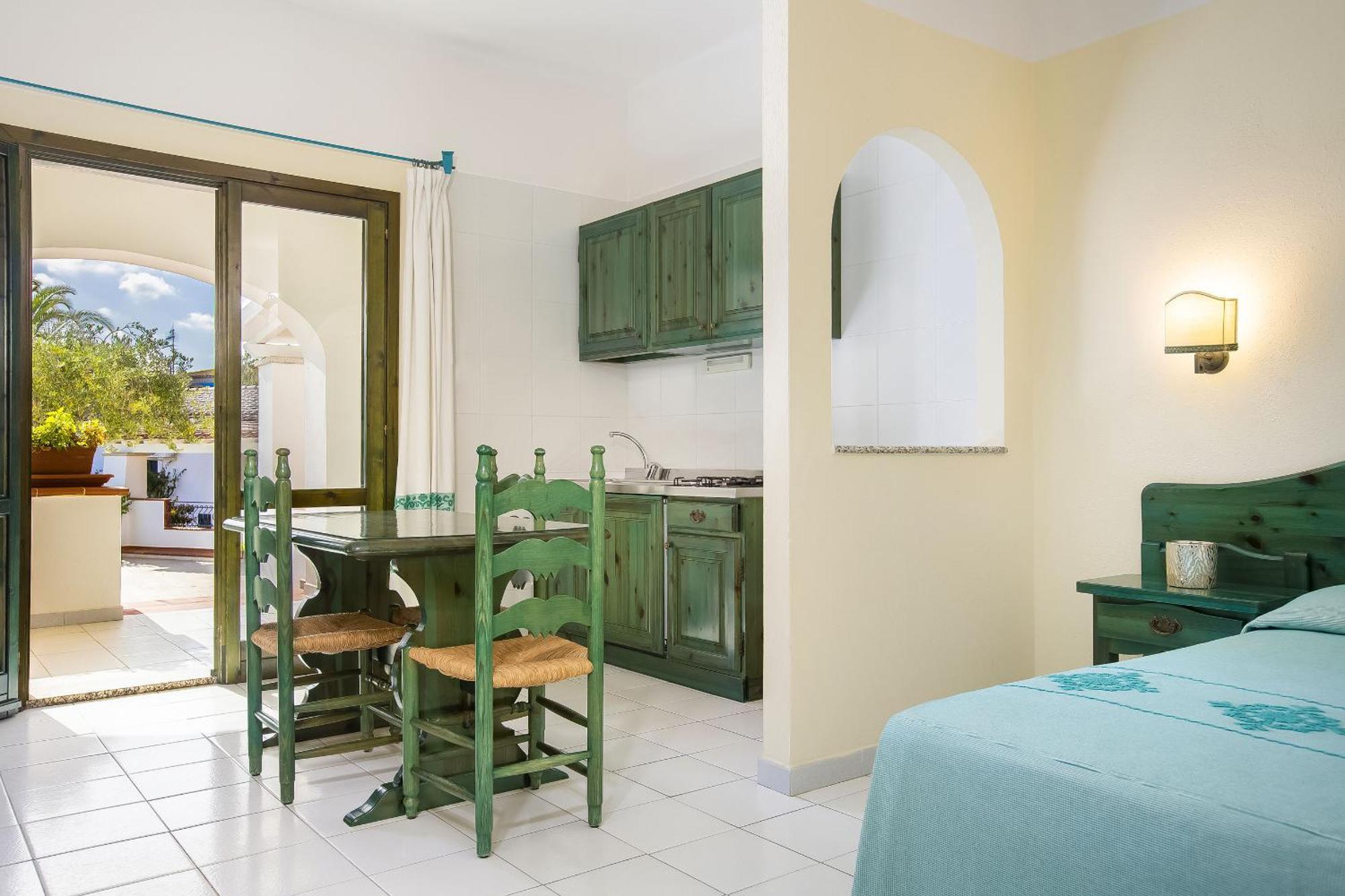 Alba Dorata Resort Cala Liberotto Bagian luar foto